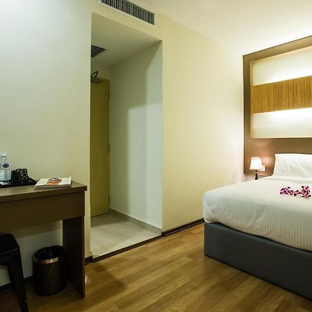 Hotel Ciq @ Wong Ah Fook Johor Bahru Buitenkant foto